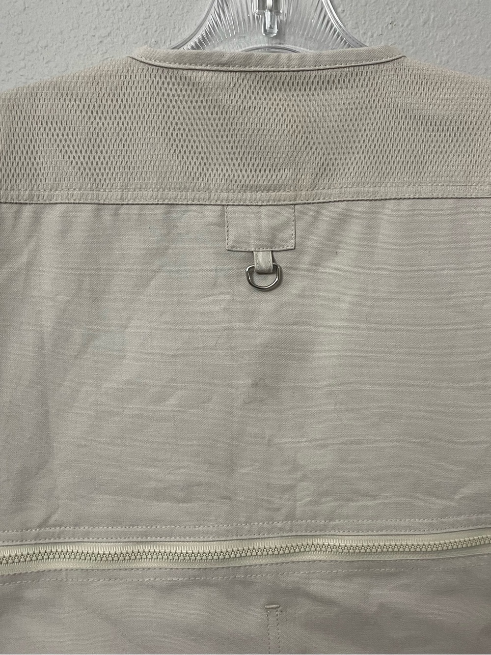Bass Pro Shops Kids Khaki Utility Fishing Vest SZ 7 Unisex Outdoor Adventure - Picture 11 of 14